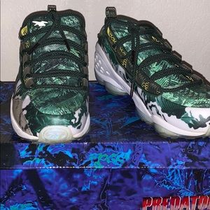 Exclusive shoes Last pair from Chicago